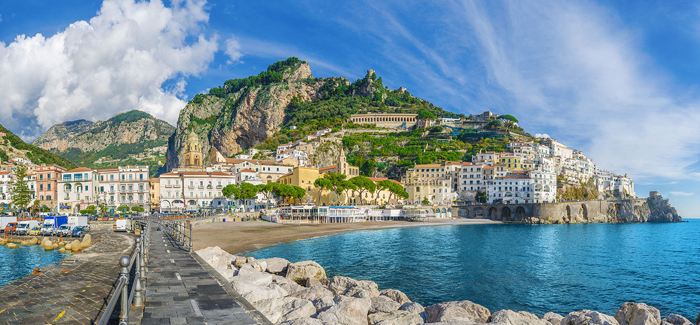 TPanoramablick auf Amalfi