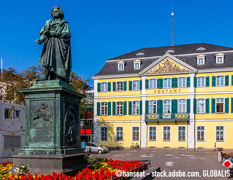 Bonn: alte Post und Beethovendenkmal