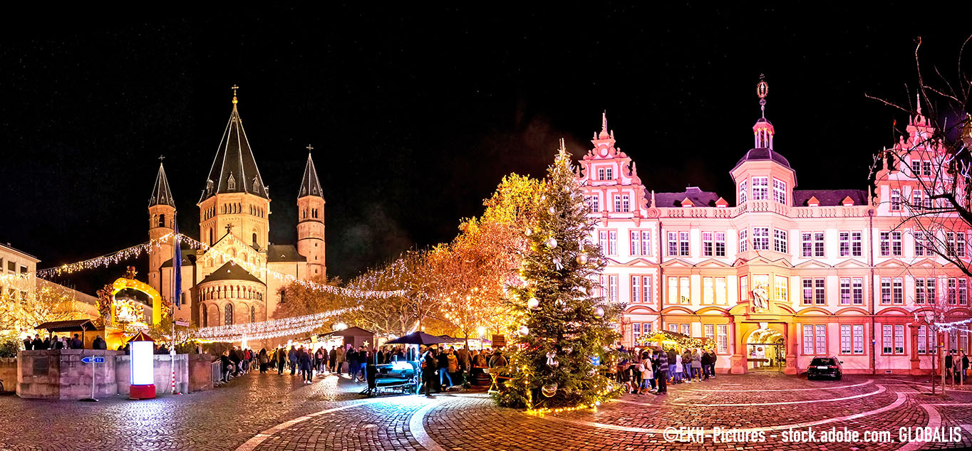Weihnachtlich geschm�cktes Mainz am Abend